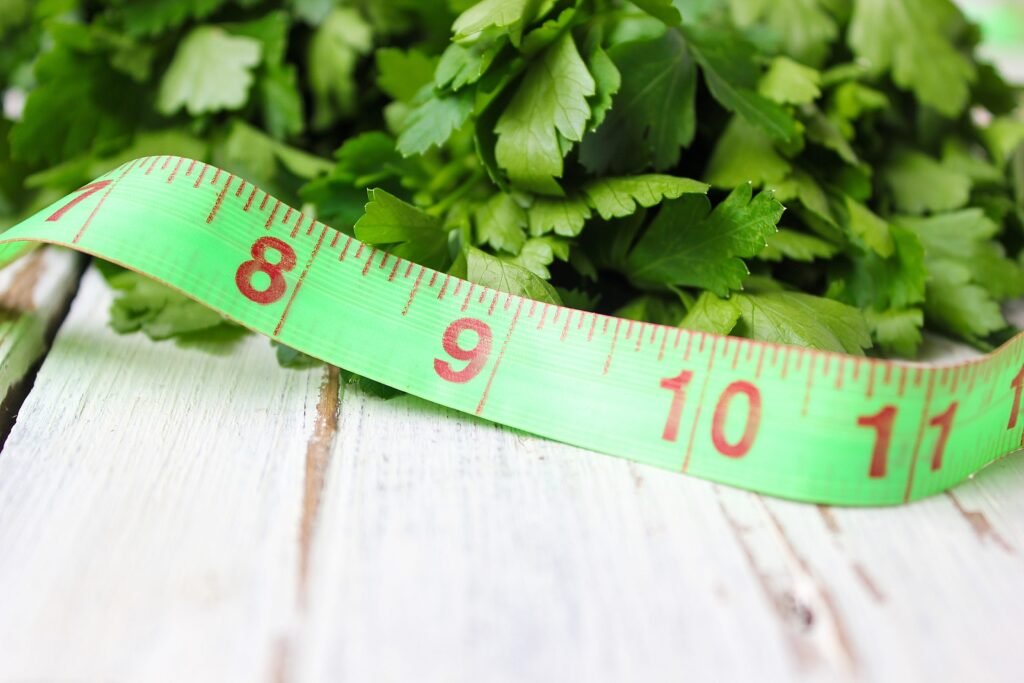 slow eating supports natural weight loss